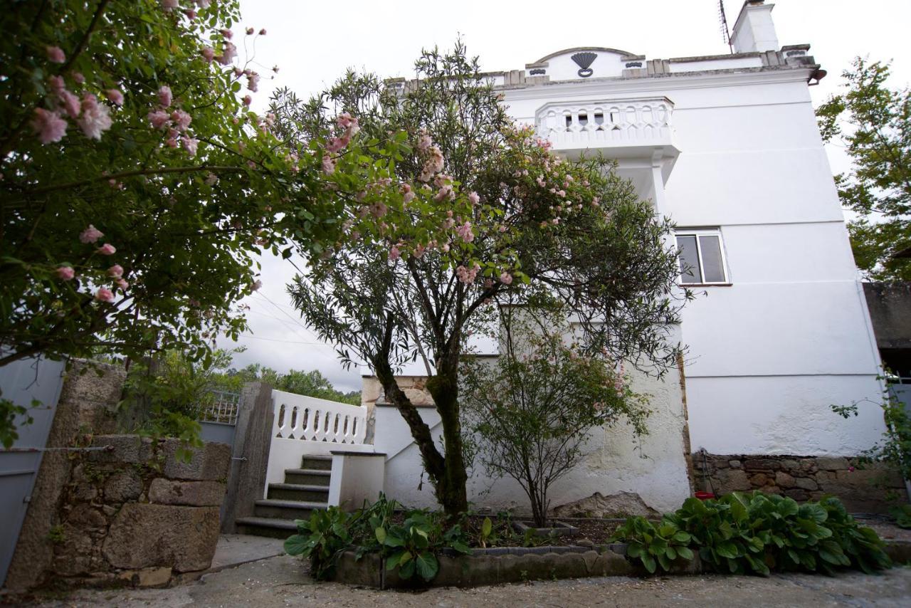 Hospedagem Dona Rosalina Seia Εξωτερικό φωτογραφία